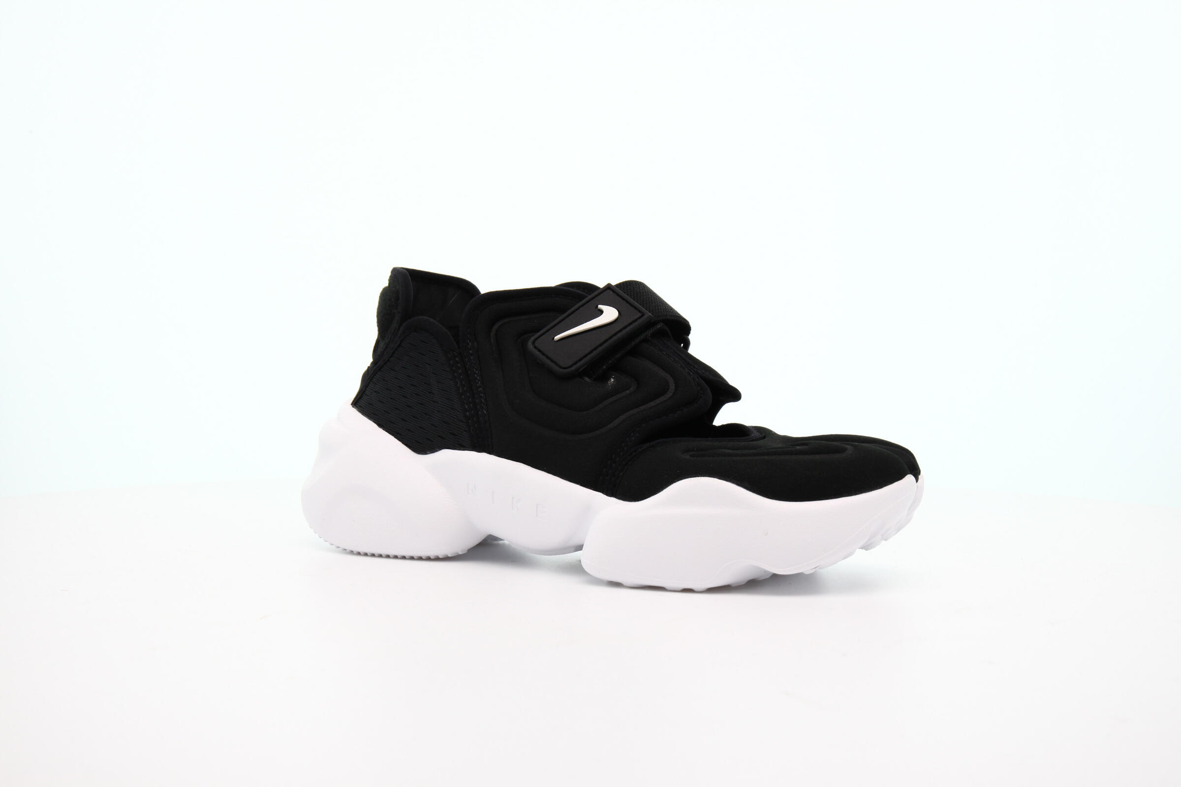 Nike WMNS AQUA RIFT 